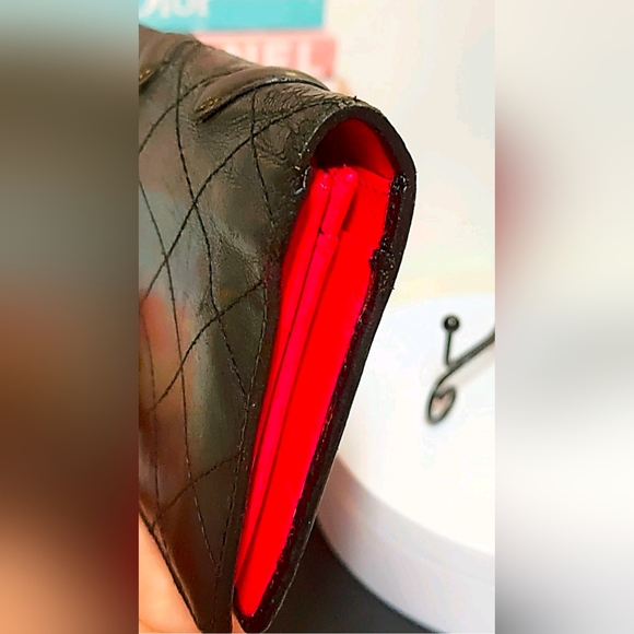 CHANEL Black Quilted Clutch - Picture 11 of 16